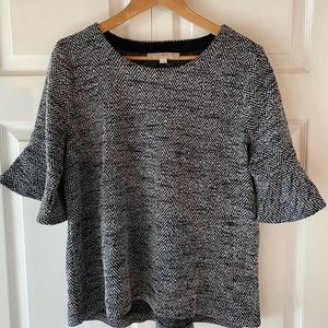 LOFT Woman’s L Chevron Herringbone Shirt Black and Gray Short Sleeved